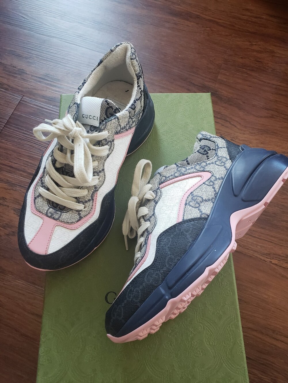 AUTHENTIC GUCCI Rhyton Sneakers Navy White Beige Size 35.5 Designer Streetwear